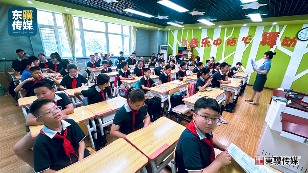 东骥传媒联合石家庄市教育局完成《夏季防溺水系列安全教育》专题片承制工作04.png