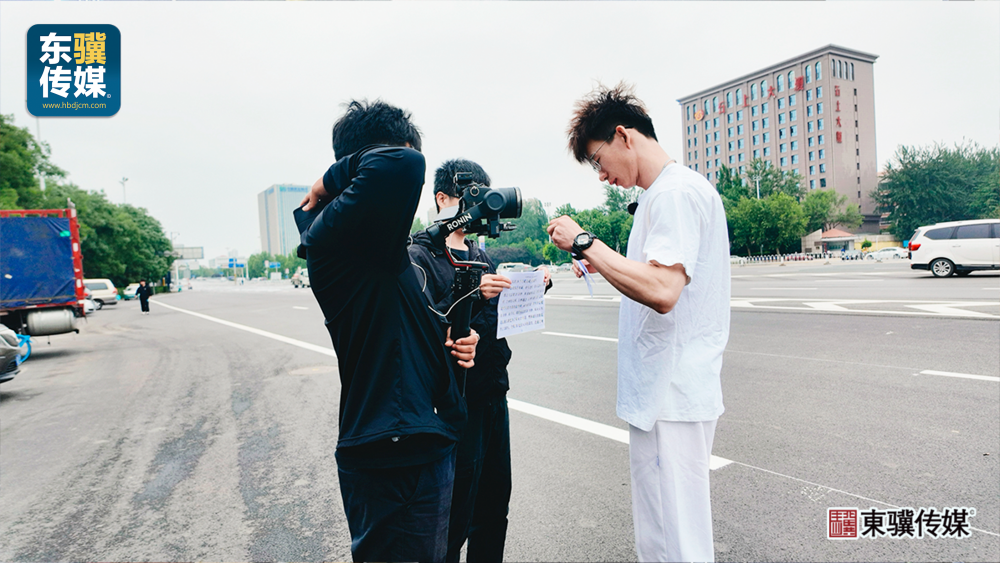 东骥传媒完成复兴大街《与城市共创不凡—启航篇·复兴篇·匠心篇·蜕变篇》宣传片承制工06.png